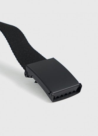 Textile belt with automatic buckle